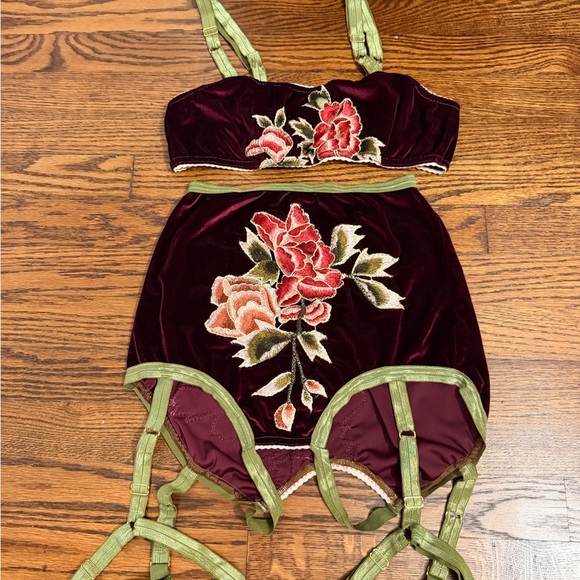 Solstice Burgundy and Green Floral Bra Set - Picture 1 of 3